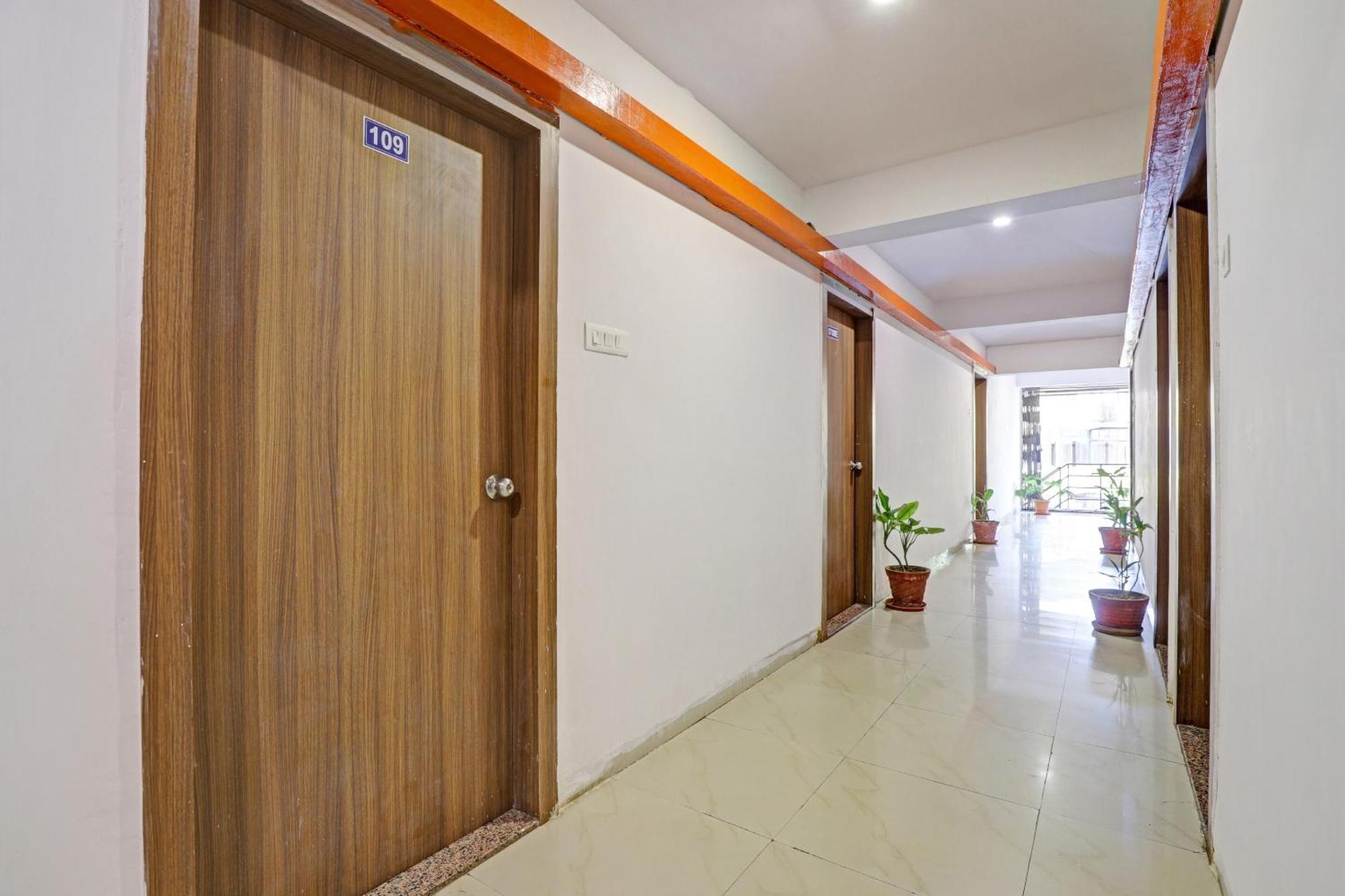 Oyo Flagship Hotel Residency 실바사 외부 사진