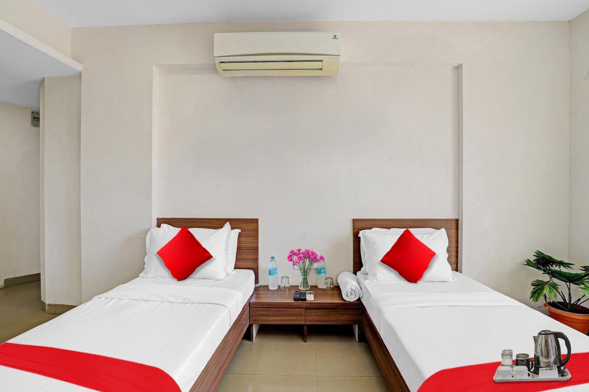 Oyo Flagship Hotel Residency 실바사 외부 사진